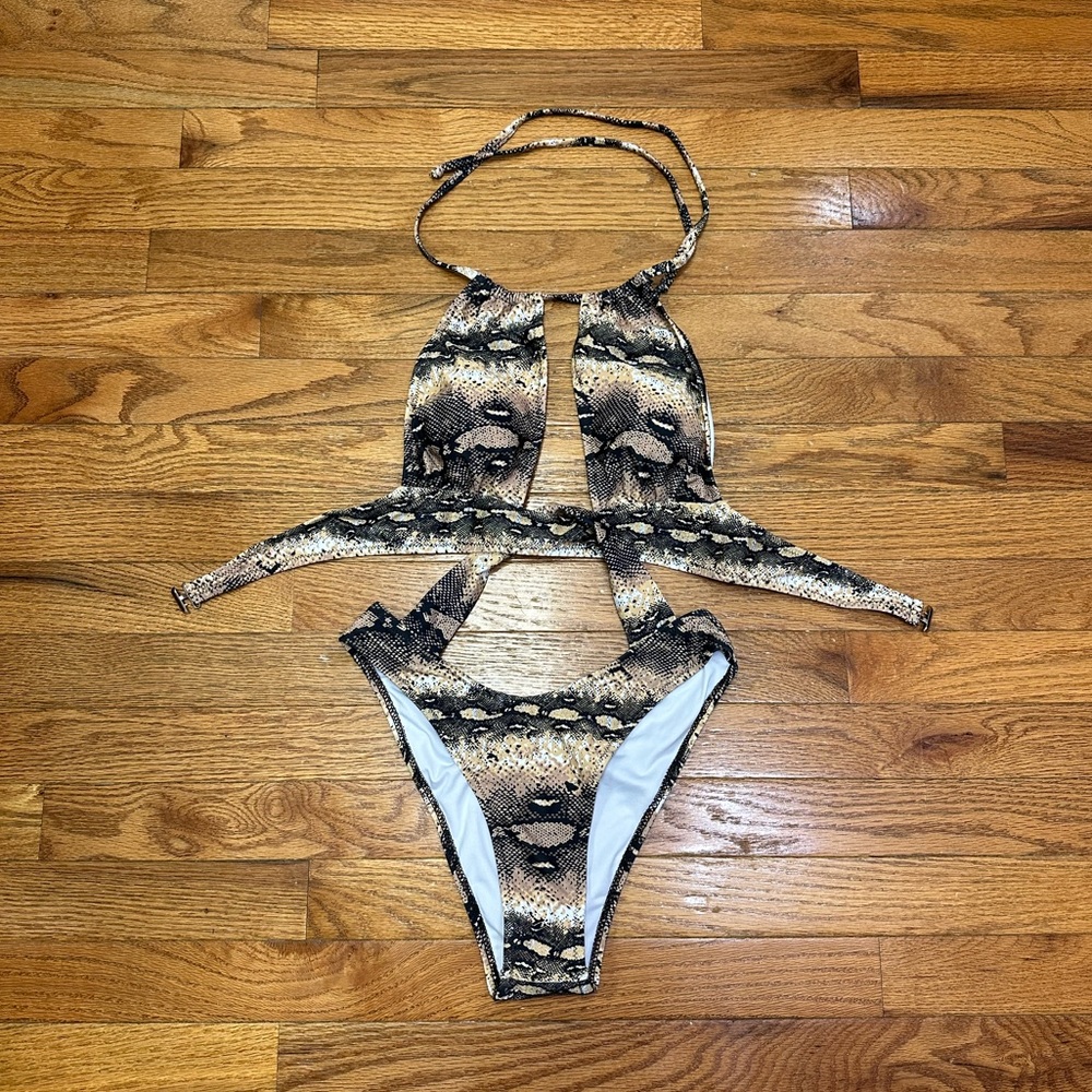 Fashion Nova Drinks By The Beach Cutout One Piece Swimsuit- Brown/combo